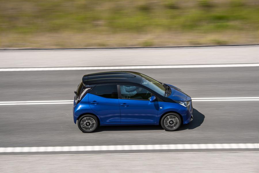  Toyota Aygo 5-Door 2018 года  (WW) (фото 23 из 40)